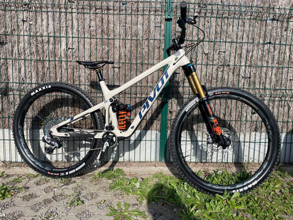Switchblade draaipunt maat L 2021, Fietsen en Brommers, Fietsen | Mountainbikes en ATB, Fully, Zo goed als nieuw, Schijfrem, Ophalen