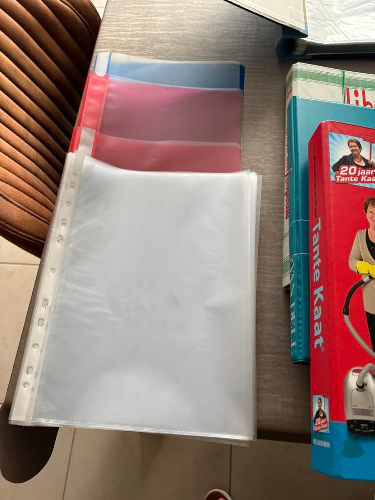 Gratis allerhande klasseermapjes, Diversen, Schrijfwaren, Ophalen, Gebruikt