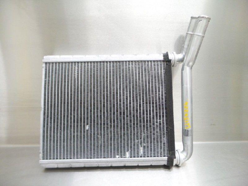 RADIATEUR DE CHAUFFAGE Toyota Auris (E15) (01-2006/09-2012), Utilisé, Toyota