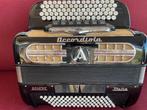 Kleine Accordiola Bohème knopaccordeon.120bas DO3 .Zgan., Muziek en Instrumenten, Accordeons, Met koffer, Ophalen of Verzenden