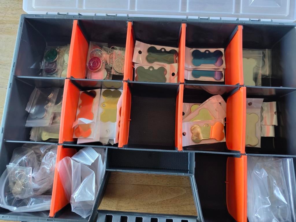 Honden en katten penningen, Animaux & Accessoires, Colliers & Médailles pour chiens, Enlèvement, Neuf