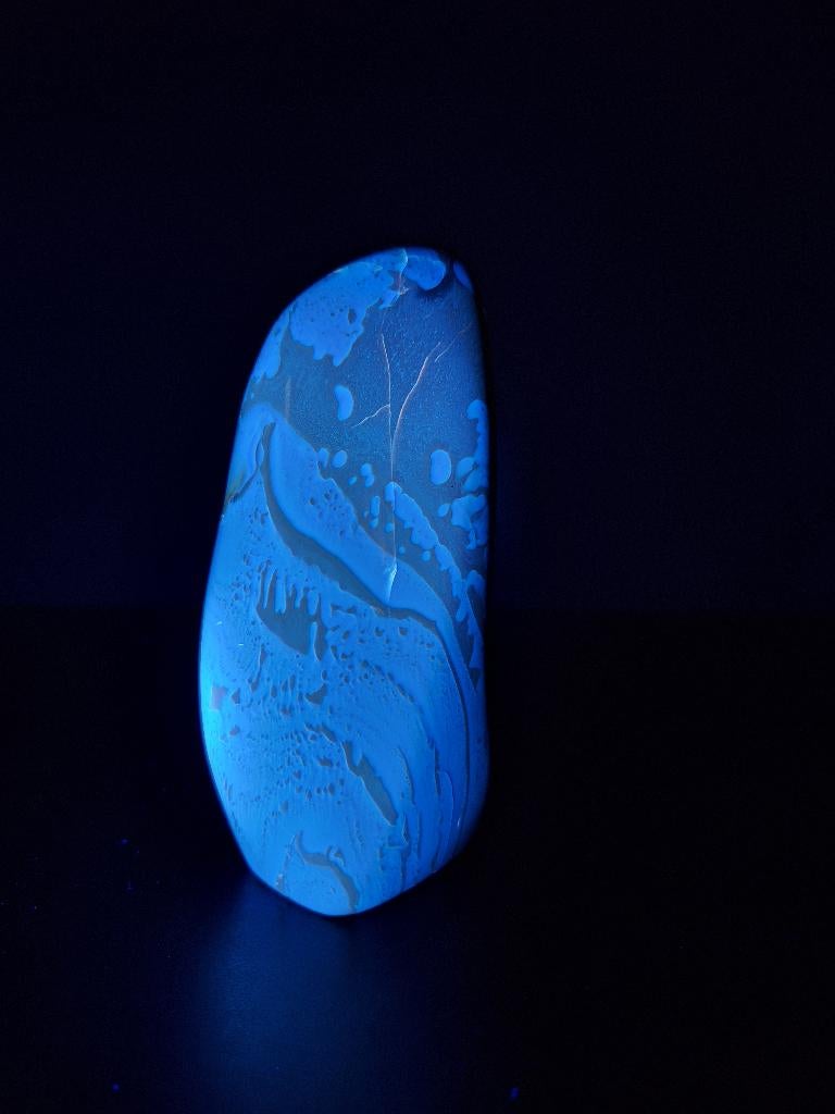 Ambre multicolore indonésien — 335 grammes ! sombre !, Collections, Minéraux & Fossiles, Fossile, Enlèvement ou Envoi