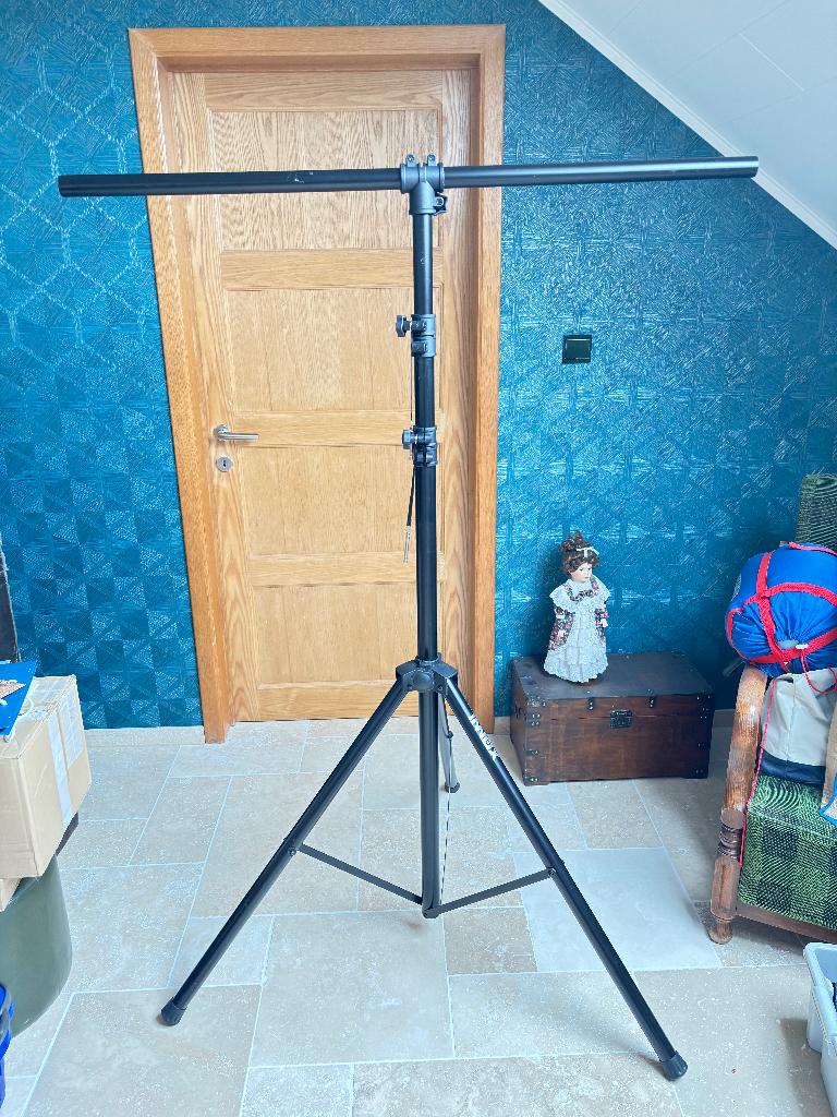 Deux pieds pour lumières ou enceinte Dj, Enlèvement, Comme neuf, Pied, Lumières ou Lasers