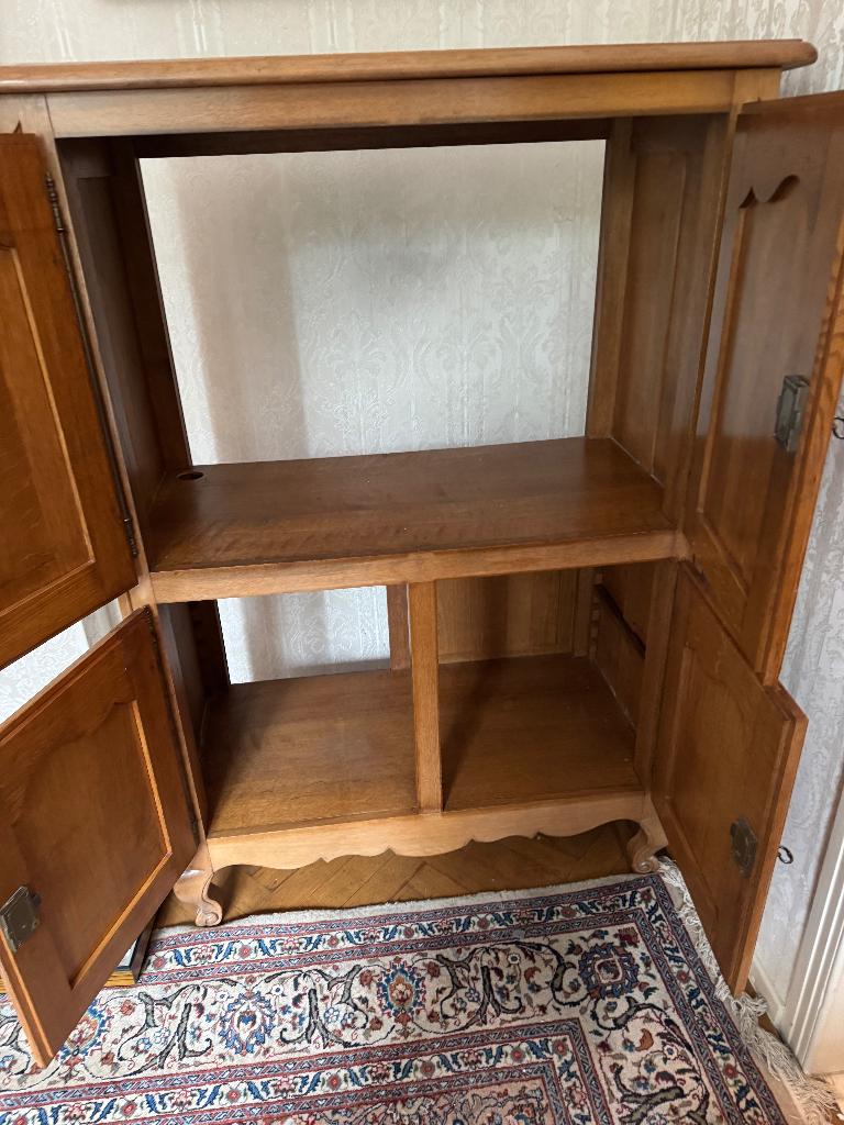 placard, 105 cm ou plus, Enlèvement, Utilisé, Espace pour les pieds