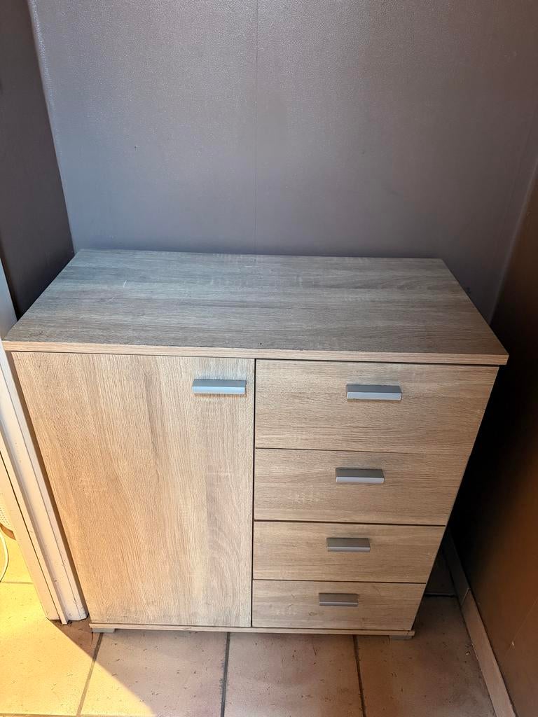 Kast (hoogste bieder tegen woensdag krijgt hem), Enlèvement, Comme neuf