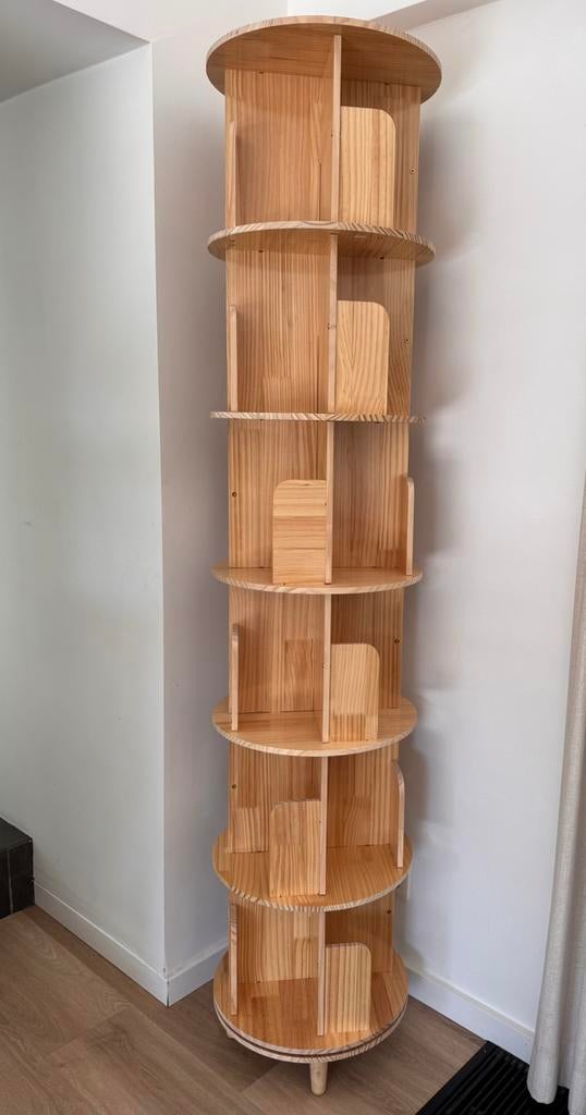 Draaiende ronde boekenkast te koop, Huis en Inrichting, Ophalen, Zo goed als nieuw