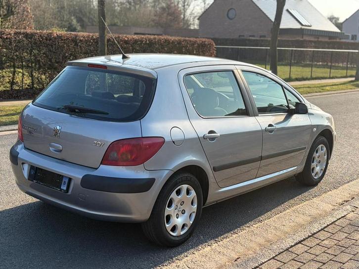 Peugeot 307 1.4 26 000 km, Autos, Peugeot, Particulier, ABS, Phares directionnels, Régulateur de distance, Airbags, Air conditionné