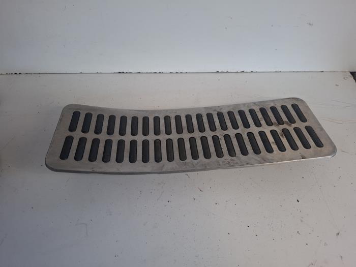 Support de pied d'un Volkswagen Phaeton, Autos : Pièces & Accessoires, Carrosserie & Tôlerie, Volkswagen, Utilisé, 3 mois de garantie