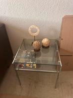 Lot de 2 tables d’appoint en verre et métal, Maison & Meubles, Enlèvement, Comme neuf, Carré, Verre