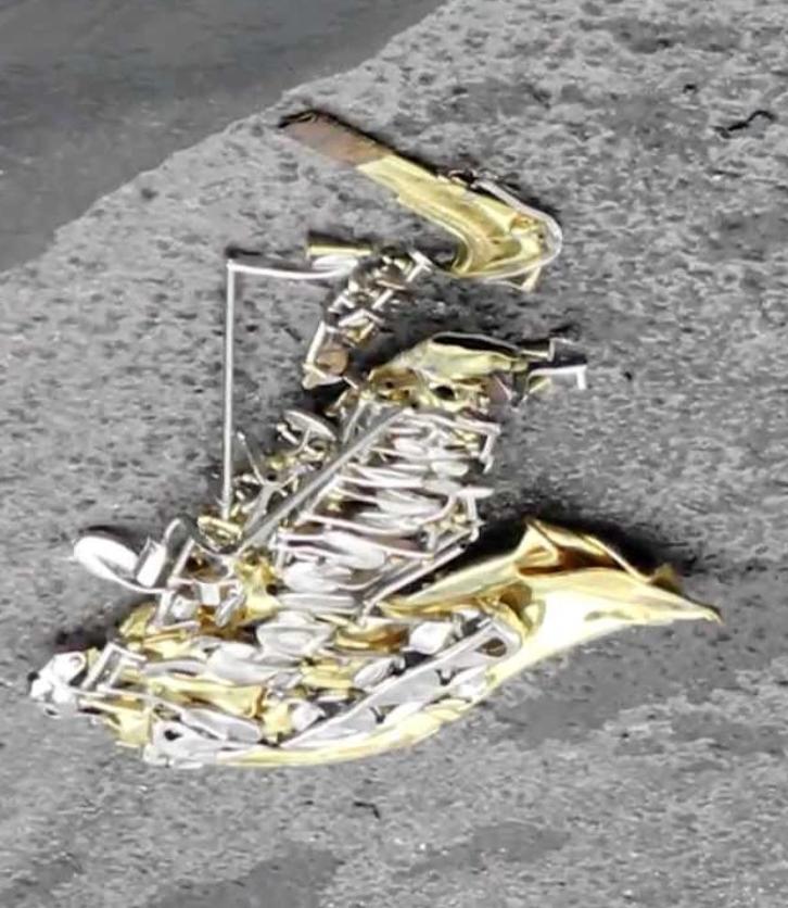 GEZOCHT kapotte saxofoon, Muziek en Instrumenten, Blaasinstrumenten | Saxofoons, Ophalen