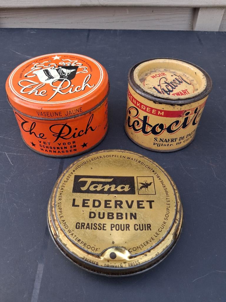 3 boîtes de cirage à chaussures rétro, Collections, Boîte en métal, Enlèvement ou Envoi, Utilisé