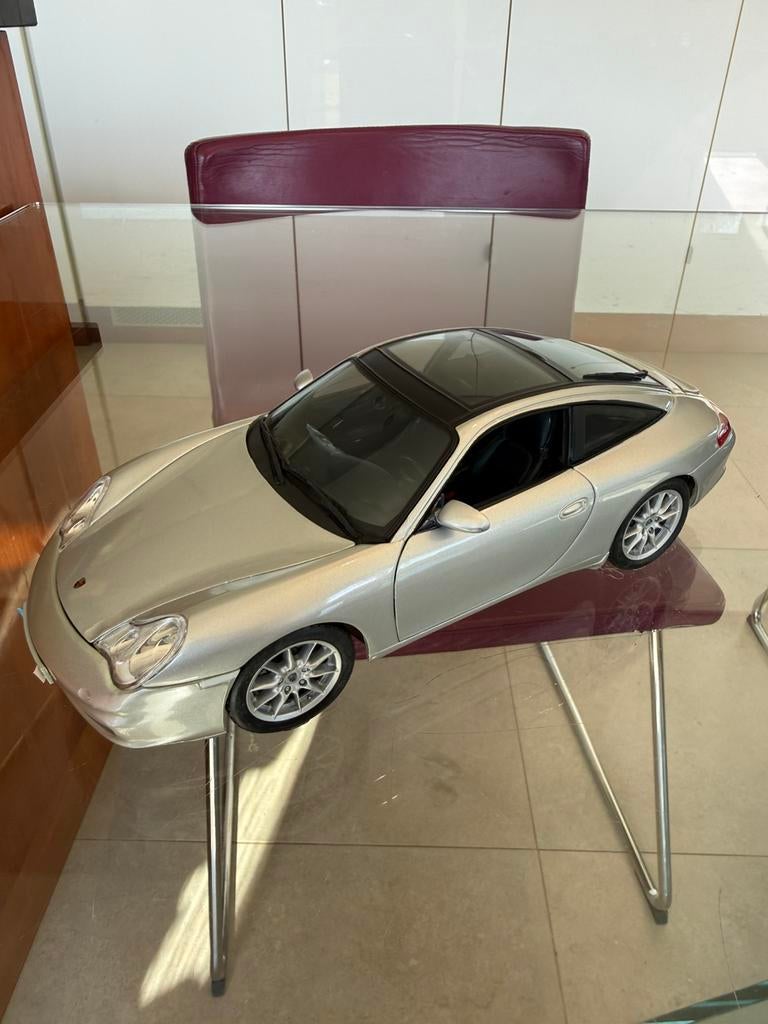 Porsche 911 996 Targa 1/18 MAISTO, Ophalen of Verzenden