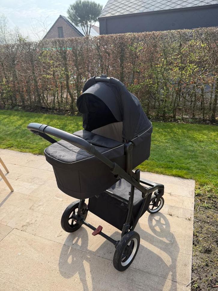 Thule sleek compleet + voetenzak, Kinderen en Baby's, Kinderwagens en Combinaties, Gebruikt, Kinderwagen, Overige merken, Met reiswieg