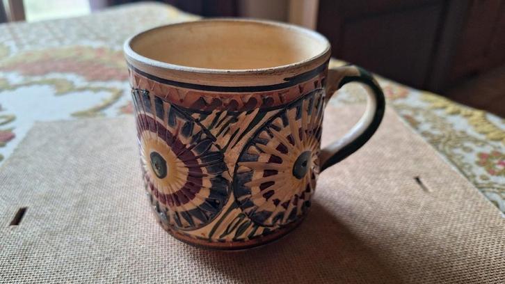 Sierkop uit aardewerk 9,5 cm hoog en doormeter 9 cm., Huis en Inrichting, Keuken | Servies, Ophalen of Verzenden