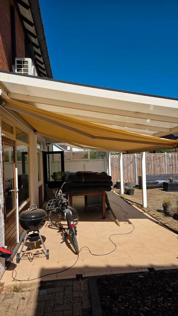 Brustor elektrisch knikarmscherm van 3,8 m, Tuin en Terras, Zonneschermen, Knikarmscherm, Elektrisch, Ophalen