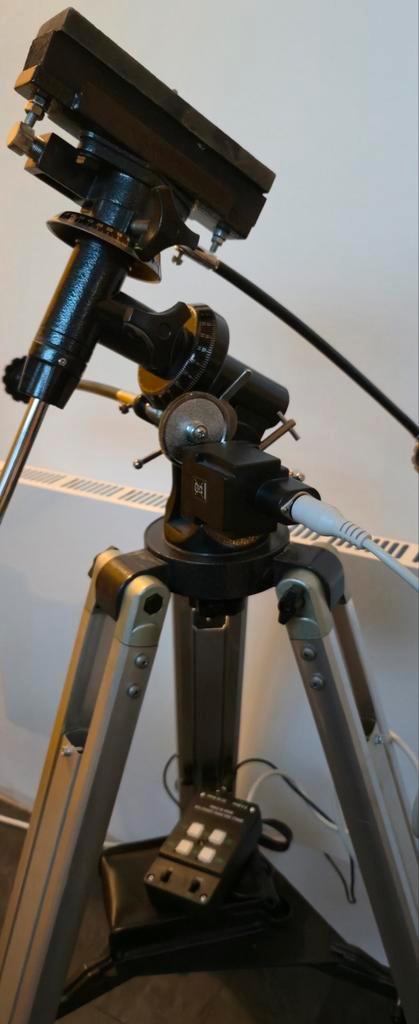 Oude EQ3 montering met RA-motor + sturing, Audio, Tv en Foto, Optische apparatuur | Telescopen, Gebruikt, Onderdelen of Accessoires