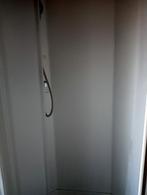 Douchecabine en wastafel, Ophalen