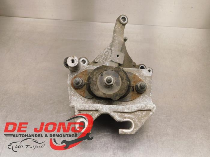 Support moteur d'un Renault Clio, Autos : Pièces & Accessoires, Renault, -, 3 mois de garantie, Utilisé