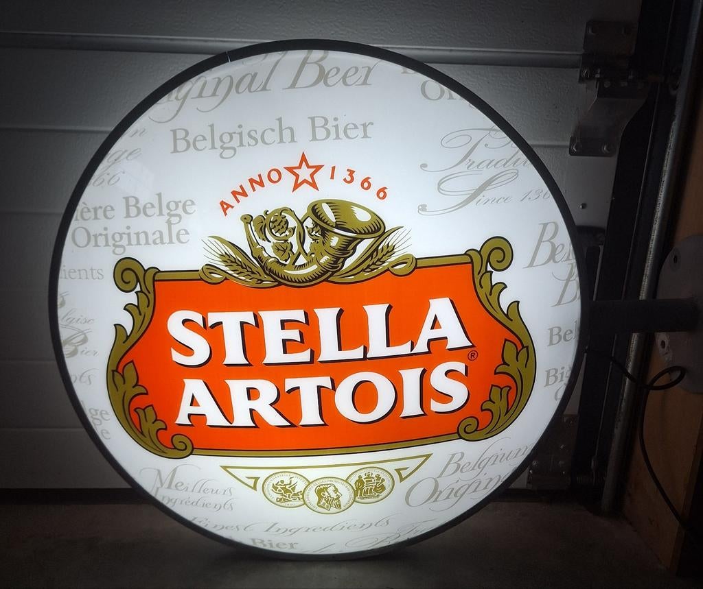 Stella Artois lichtreclame, Ophalen
