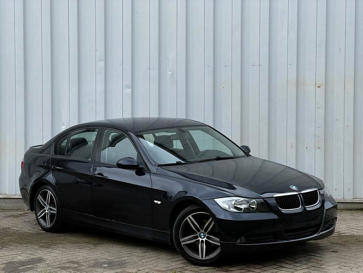 - BMW 318I E90 - 2.0 Benzine - 150.000km - Airco - BJ 2006 -, Auto's, BMW, Bedrijf, Te koop, 3 Reeks, ABS, Airbags, Airconditioning