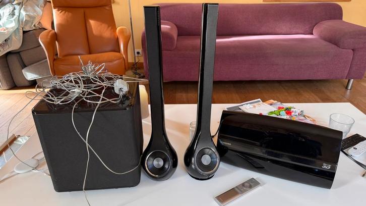 Kit home cinéma Samsung avec haut-parleurs et caisson, TV, Hi-fi & Vidéo, Ensembles home-cinéma, Comme neuf, Lecteur Blu-ray, Système 3.1