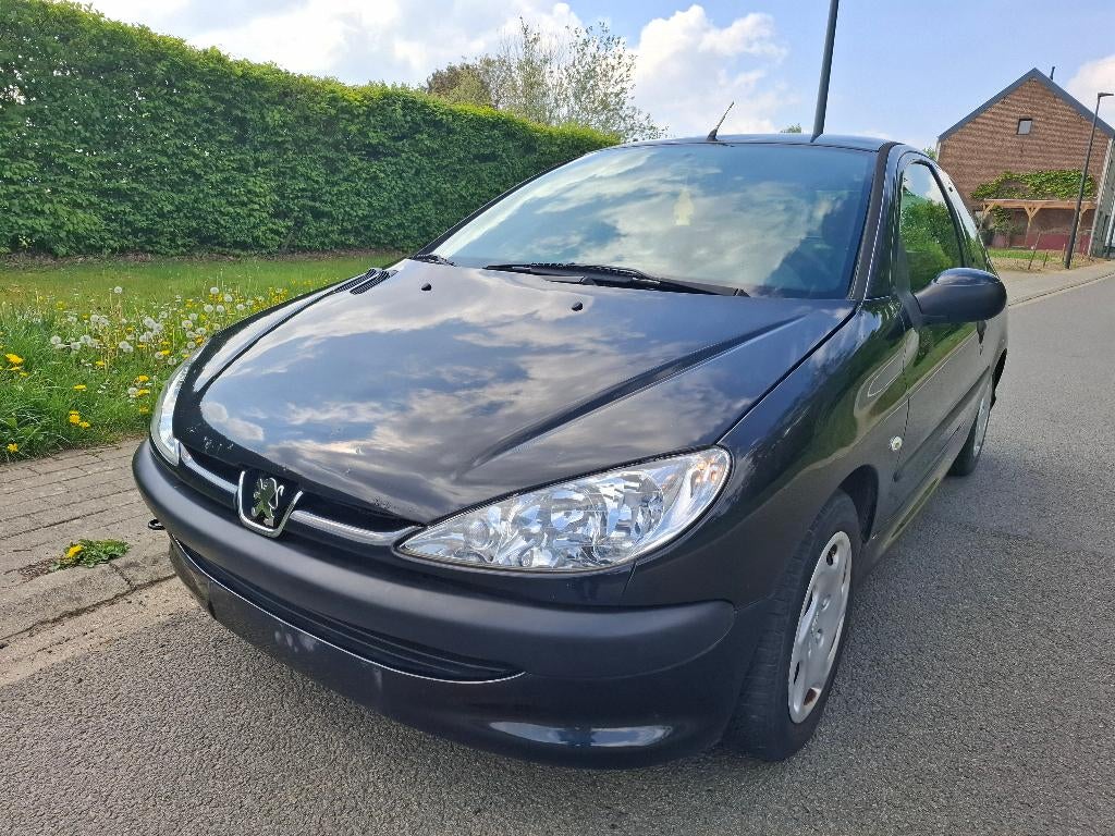 Peugeot 206 1.4i 75 Pk Benzine, Auto's, Voorwielaandrijving, Stof, 4 cilinders, Zwart