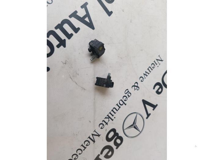 Détecteur airbag d'un Mercedes GLC-Klasse, 3 mois de garantie, Utilisé, -, -