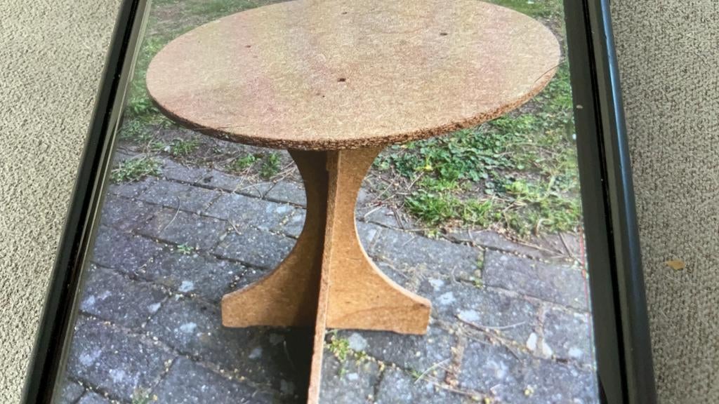 MDF tafeltje 50 x 62 cm, Huis en Inrichting, Tafels | Bijzettafels, Ophalen, Overige materialen, Gebruikt, Rond