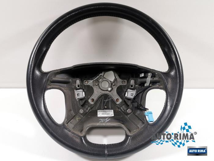 Volant d'un Volvo V70, Autos : Pièces & Accessoires, Commande, Volvo, Utilisé, 3 mois de garantie, Enlèvement ou Envoi