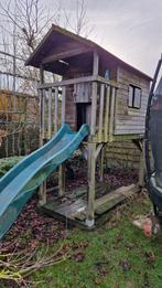 Maison de jouets en bois, Enlèvement