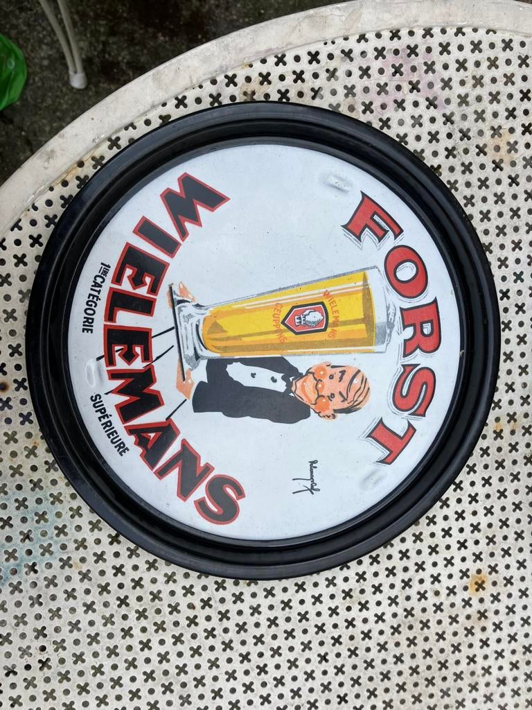 plateau à bière, Enlèvement, Comme neuf