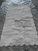 Grijze bedsprei Provence met 2 bijpassende kussenslopen, Huis en Inrichting, Ophalen, Zo goed als nieuw