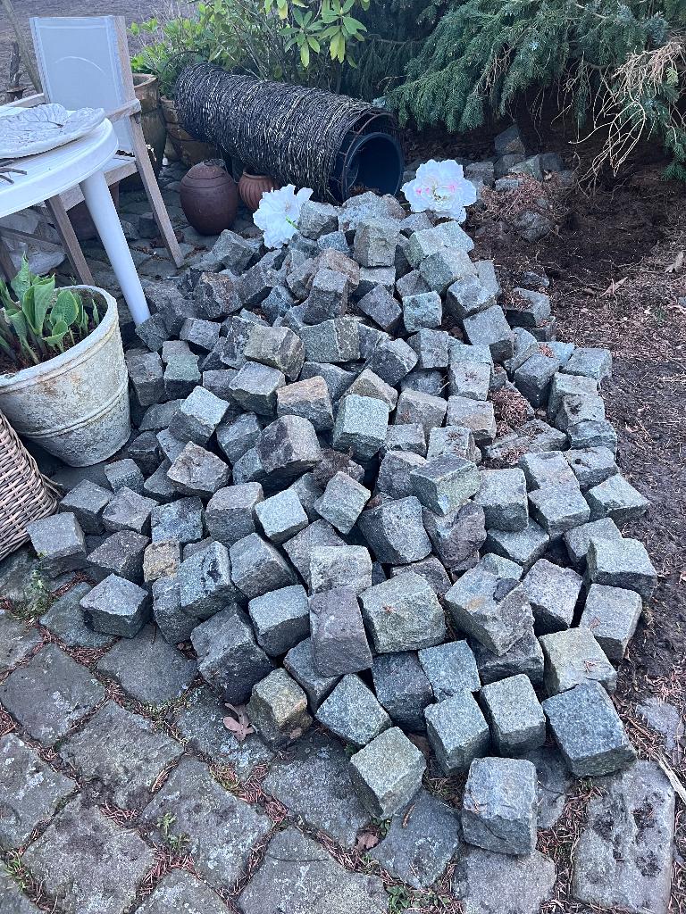 GRATIS kasseien, Ophalen, Zo goed als nieuw