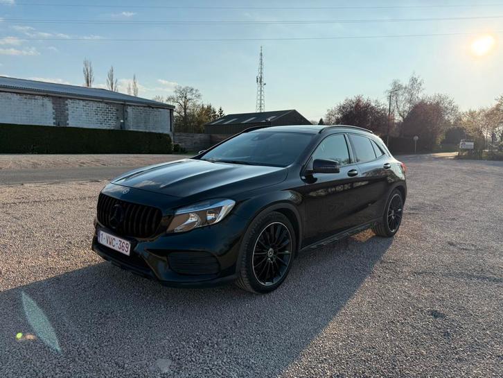 Mercredes gla 220d amg, Autos, Mercedes-Benz, Particulier, GLA, ABS, Phares directionnels, Airbags, Air conditionné, Alarme, Android Auto
