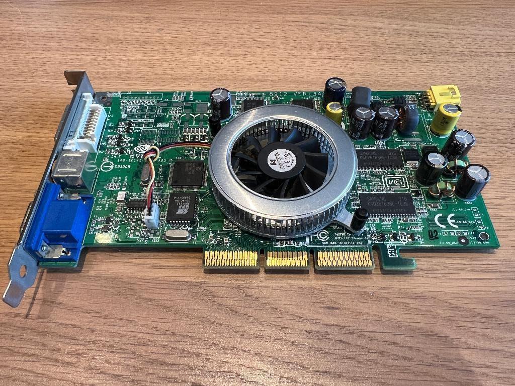 Nvidia GeForce FX 5600 retro videokaart, Computers en Software, Videokaarten, Gebruikt, Nvidia, AGP, Overige soorten, DVI, VGA