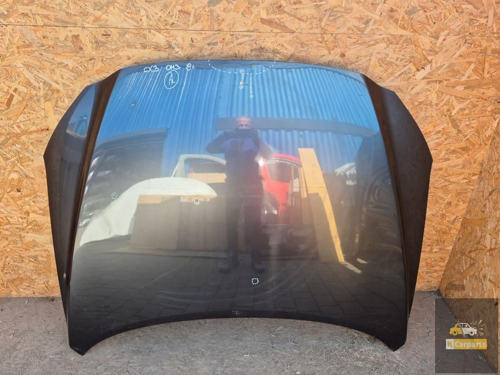 Capot de Mazda CX3, Shinchi, Fuchu-Cho 3-1
730-8670  Hiroshima, Mazda Motor Corporation, Info@mazda.co.jp, Mazda