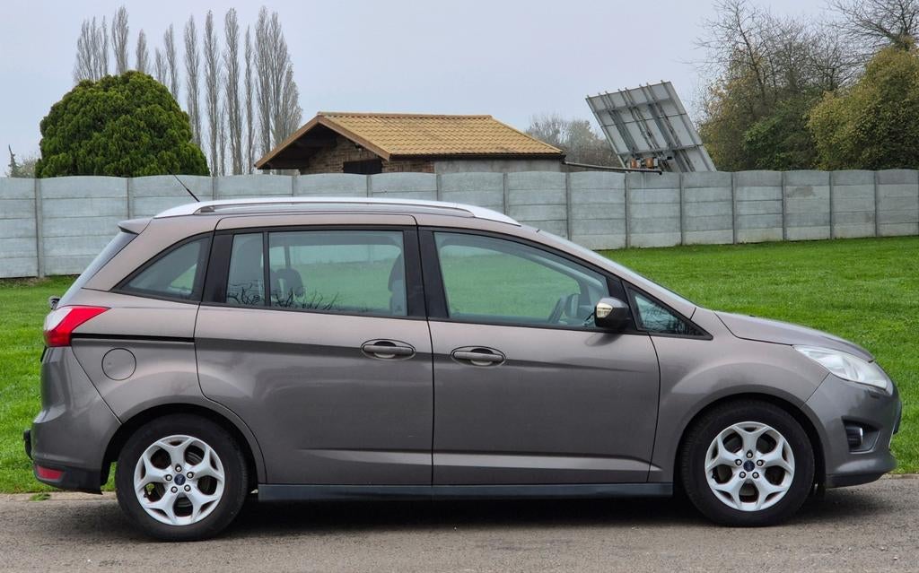Ford grand c max 16tdci 195mkm 7places 2012.ctok 4700€, Auto's, Ford, Euro 5, Monovolume, 1600 cc, 7 zetels