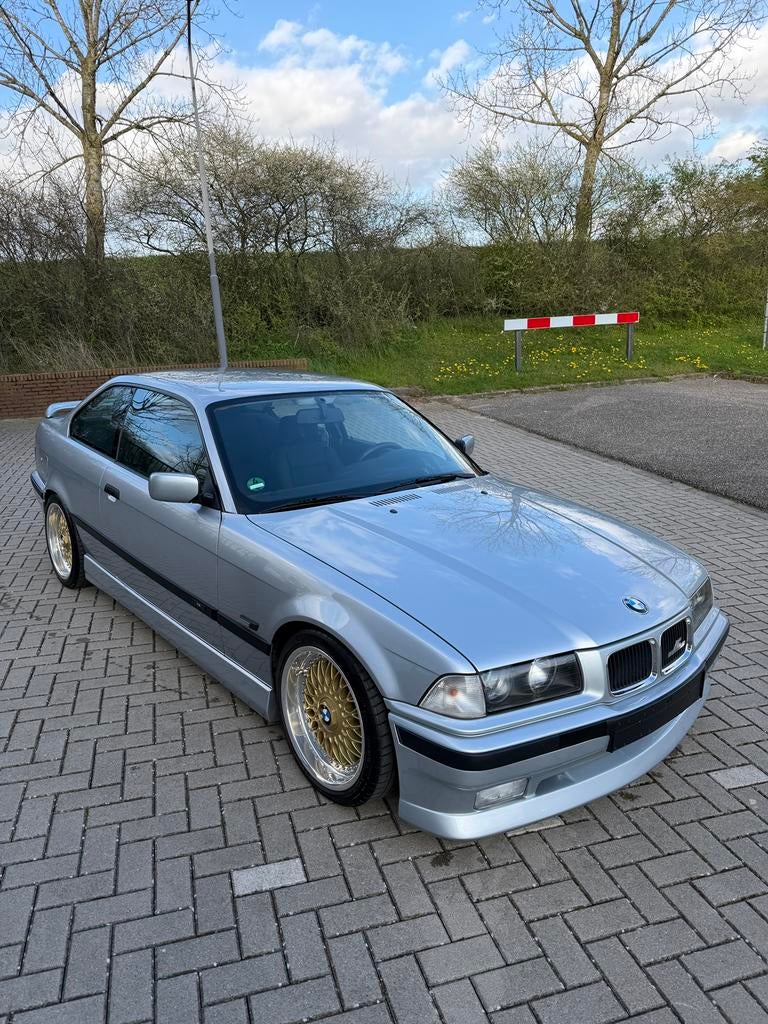 E36 1996 Coupé AC SCHNITZER ! ! ! BBS RC090 Parfait état ! !, Autos, BMW, Particulier, Série 3, Radio, Essence, Coupé, Boîte manuelle