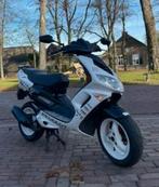 GEZOCHT!!! Nette startende 2t scooter, Vélos & Vélomoteurs, Scooters | Peugeot, Enlèvement, Comme neuf, Speedfight