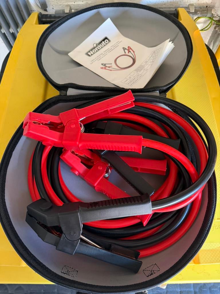 Cables de démarrage NORAUTO 25 mm2 - 3,5 m, Autos : Pièces & Accessoires, Batteries & Accessoires, Utilisé, Enlèvement ou Envoi