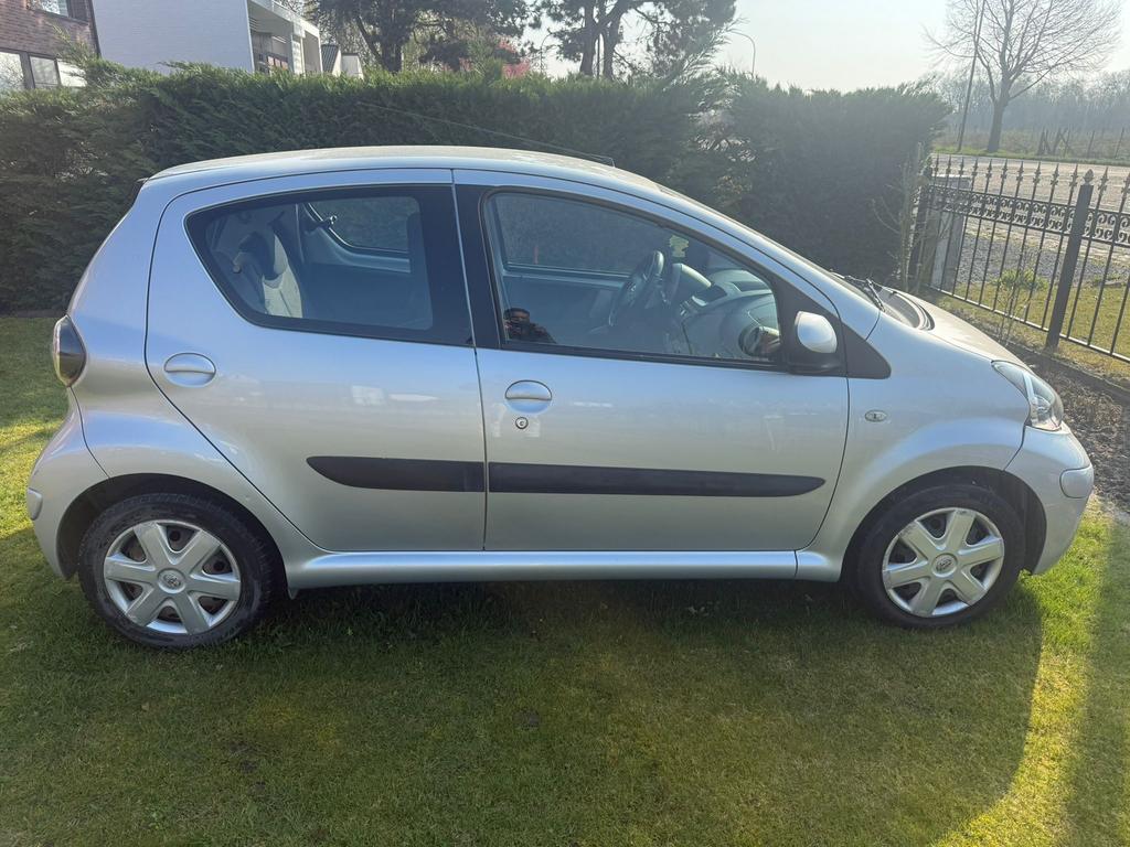 Toyota ayggo automatic, Auto's, Euro 5, Stof, 50 kW, 5 zetels