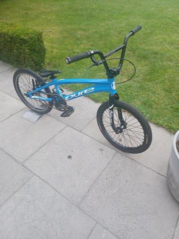 snelle BMX Pure V5 pro met topmaterialen afgewerkt beschikbaar voor biedingen