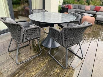 tuinset - 4 personen - ronde tafel beschikbaar voor biedingen