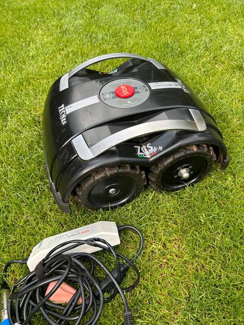 Zcs/Ambrogio techline B6 4x4 robotmaaier zonder draad, Tuin en Terras, Robotmaaiers, Ophalen of Verzenden