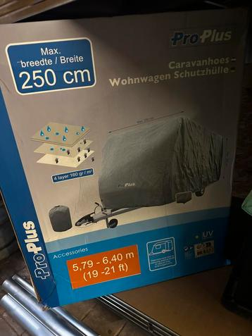 Pro plus caravanhoes beschikbaar voor biedingen