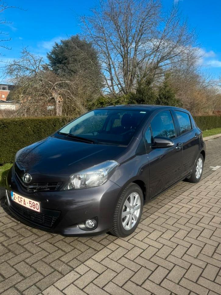 Toyota Yaris 3 - 42015 km - essence - 8 750€, Autos, Toyota, Particulier, Yaris, ABS, Caméra de recul, Airbags, Air conditionné