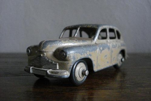 Standard Vanguard Phase 1 Saloon (1947-1953)., Hobby en Vrije tijd, Modelauto's | 1:43, Gebruikt, Auto, Dinky Toys, Ophalen of Verzenden
