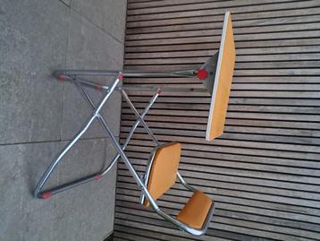 Lessenaar opplooibaar  beschikbaar voor biedingen