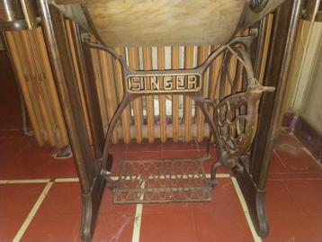 machine à coudre beschikbaar voor biedingen