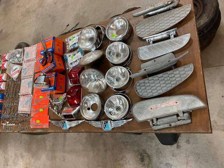 Pièces Vespa (ancien stock), Vélos & Vélomoteurs, Pièces de cyclomoteur | Oldtimers & Ancêtres, Enlèvement